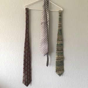 set of three classic neckties